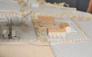 Model rear view crop